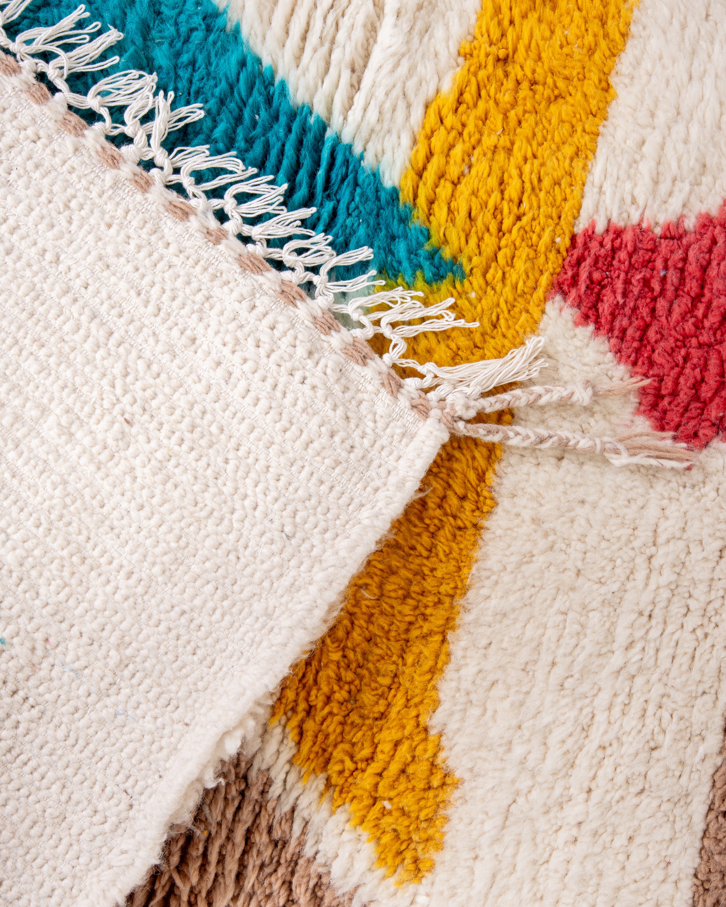 Modern designer handcrafted Berber rug from morocco Beniourain with beautiful colors and patterns
